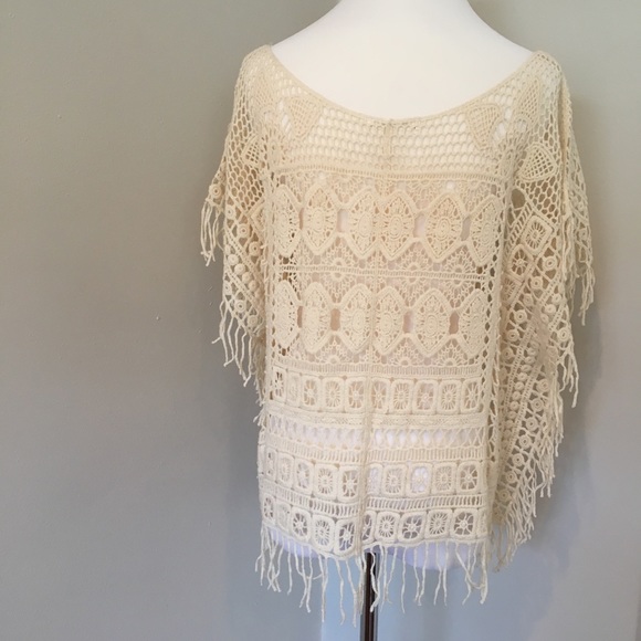 Last 1! May & July Top Crochet Fringe Sheer Boho - Picture 6 of 7